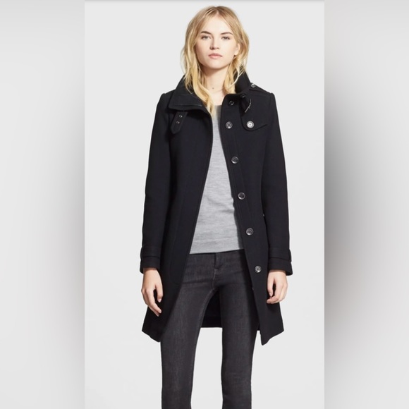 Burberry Brit Rushworth Belted Wool/Cashmere Black Coat, Size 2US, 36EU - Picture 2 of 12